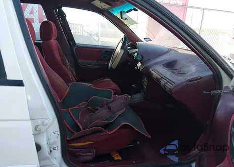 1995 Chevrolet Corsica z USA, uszkodzony, nr VIN 1G1LD5543SY245253